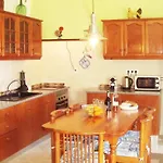 Casa Oleandros شقة لورينها